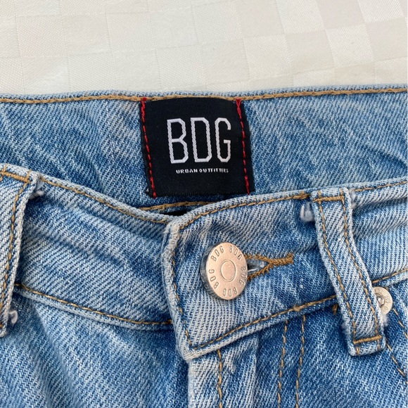 Jeans - Picture 2 of 3